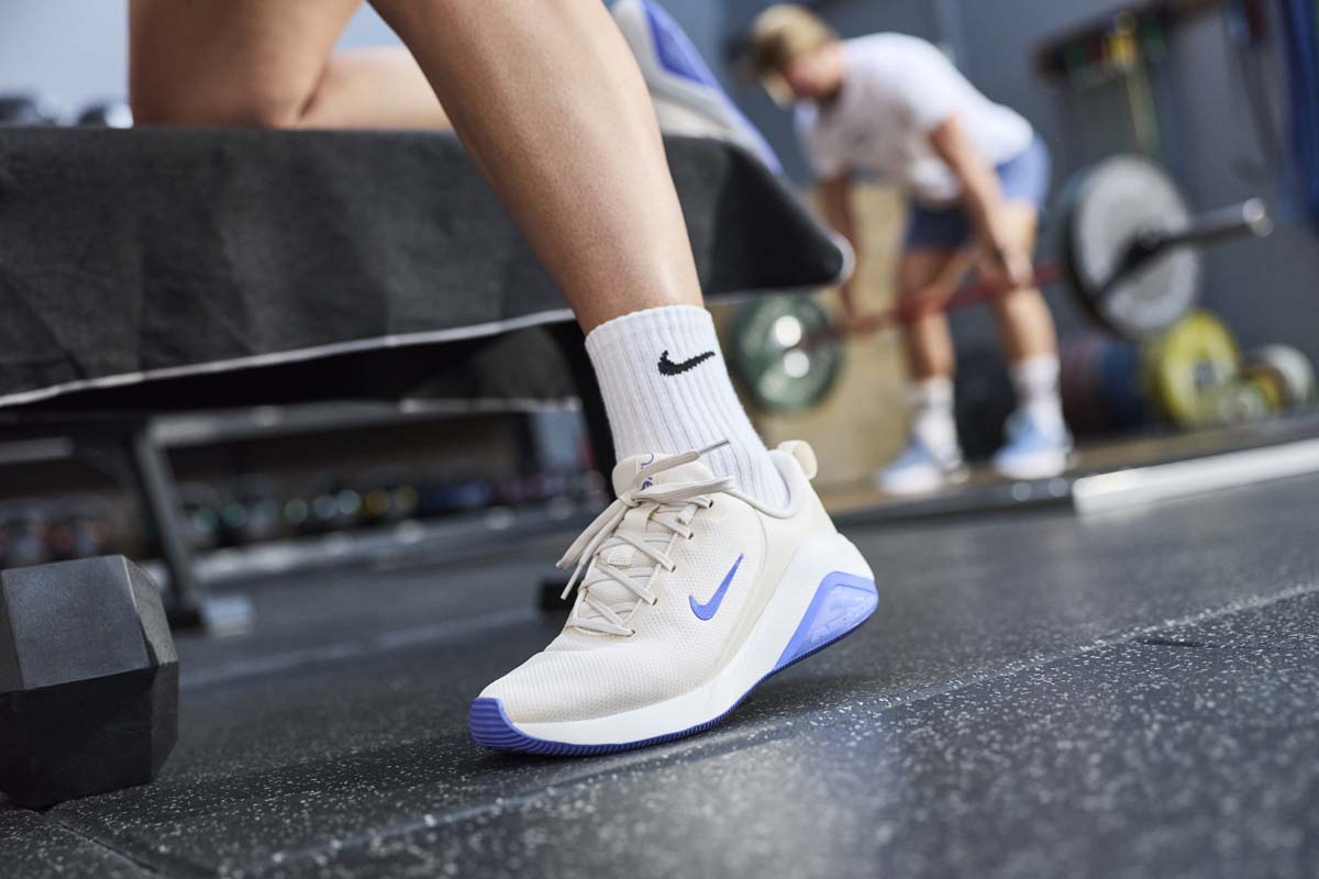 W NIKE AIR ZOOM BELLA 7